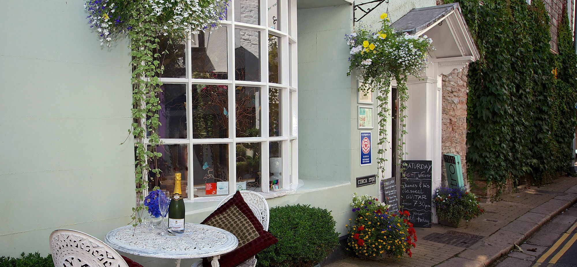 Anzac Street B+Bistro Dartmouth Kültér fotó